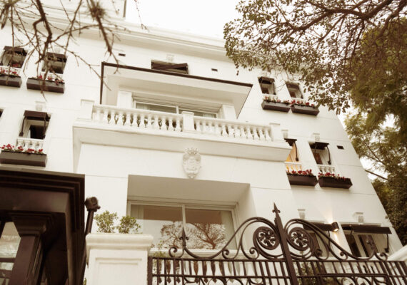 Una esquina única en el corazón de Barrio Parque