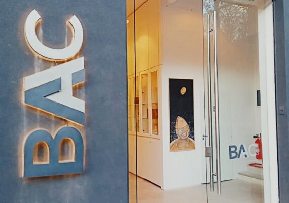 Castillo al 400, Villa Crespo